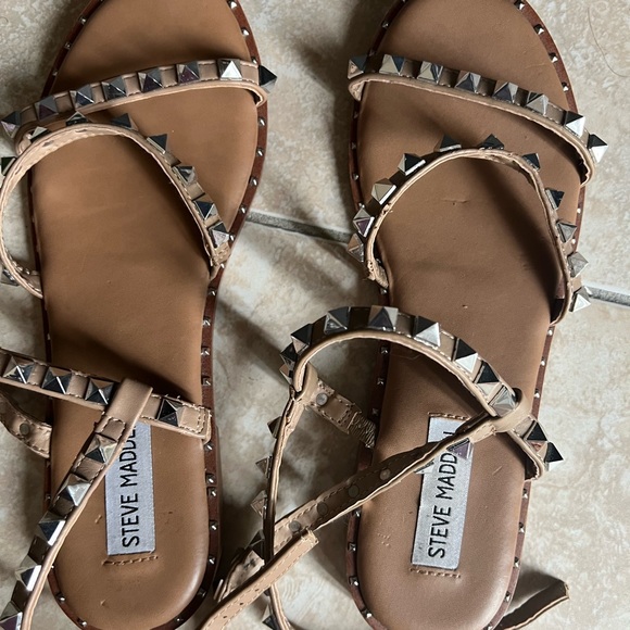 Steve Madden Travel Sandals in Tan - Picture 3 of 6